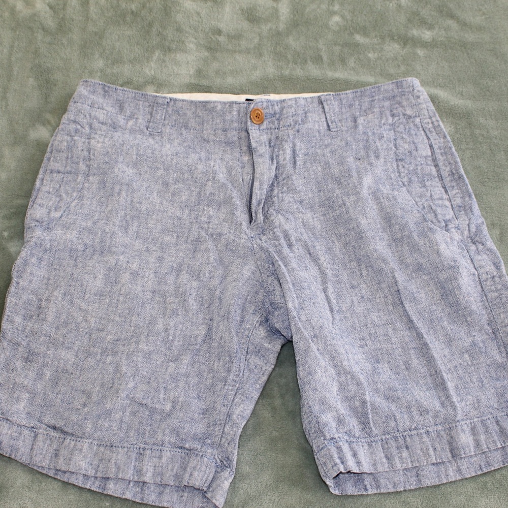 J. Crew men’s blue linen shorts